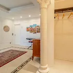 Aurealiving - Historic Jacuzzi Appartement *